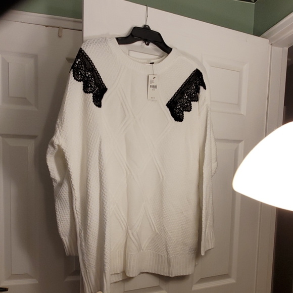 Sweater - Picture 2 of 2